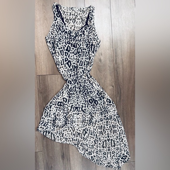Guess leopard print dress sheer with black under slip, gorgeous. - Picture 1 of 6